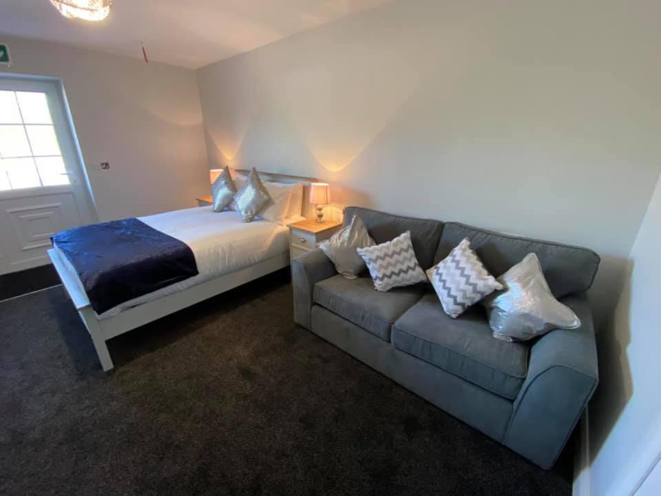 Temple Golf Club Hotel Lisburn Esterno foto