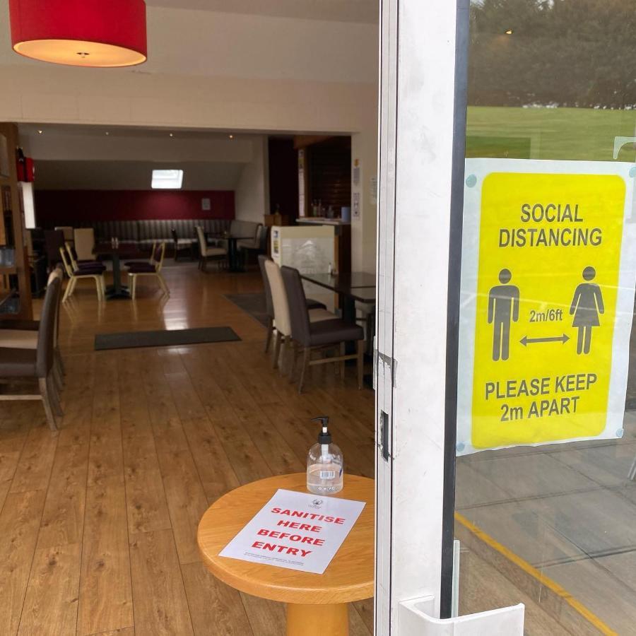Temple Golf Club Hotel Lisburn Esterno foto
